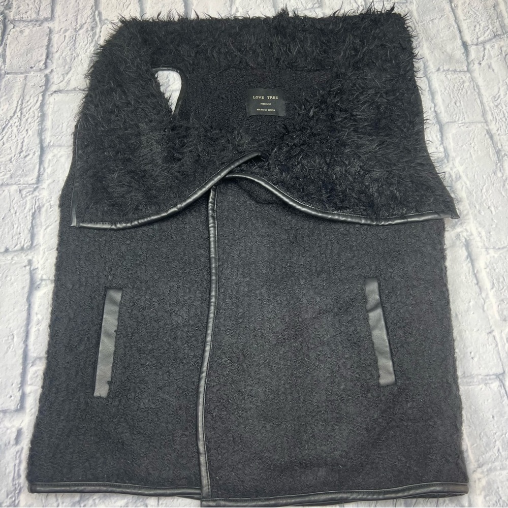 Love Tree wool blend thick vest size medium